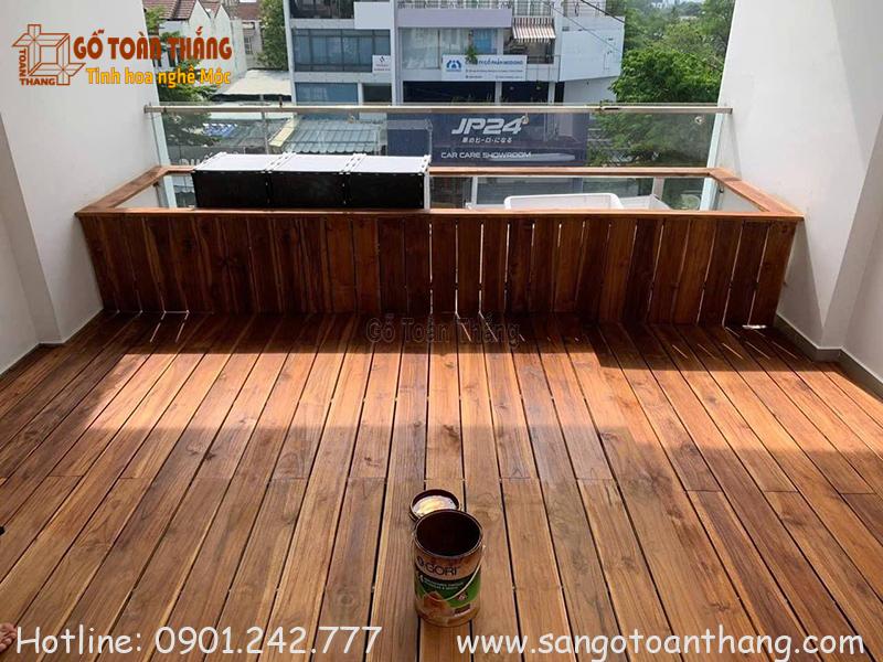 Sàn gỗ Teak ngoài trời được sử dụng nhiều ở các khu vực thời tiết khắc nghiệt