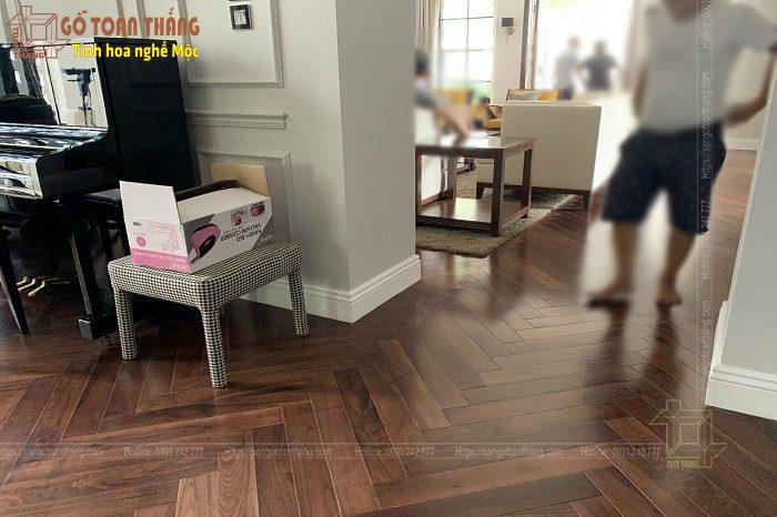 Sàn gỗ Óc Chó Xương cá 6 Sàn gỗ Óc Chó Xương cá - Ảnh 6