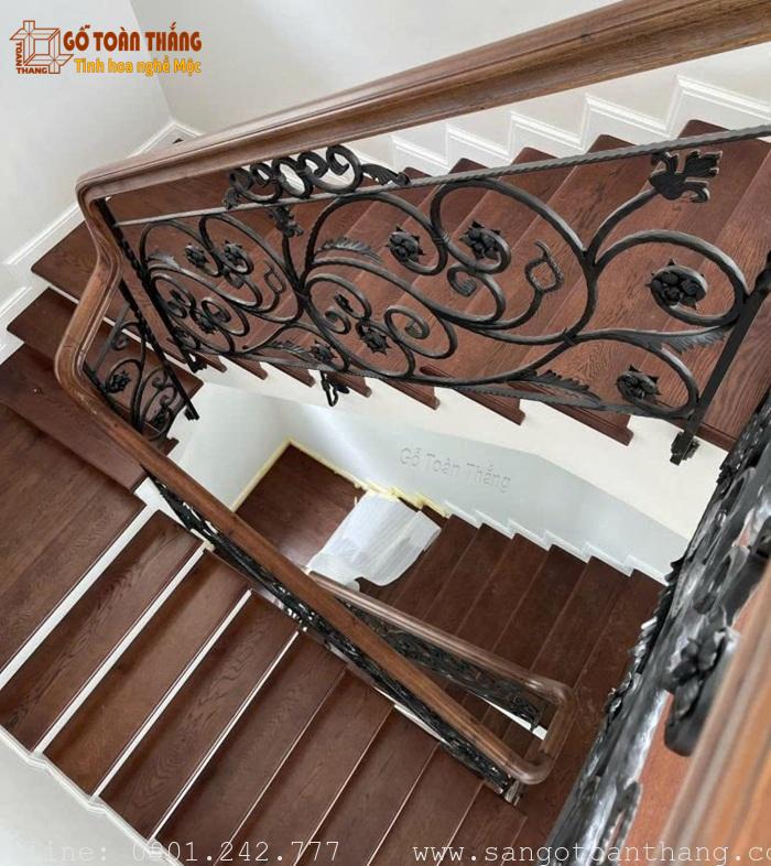 Cầu thang gỗ Sồi (Oak) 7 Cầu thang gỗ Sồi (Oak) - Ảnh 7