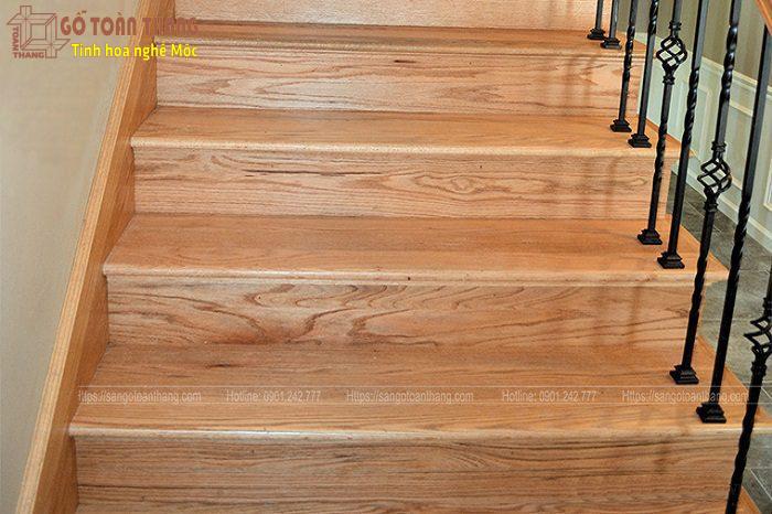 Cầu thang gỗ Tần Bì (Ash) 2 Cầu thang gỗ Tần Bì (Ash) - Ảnh 2