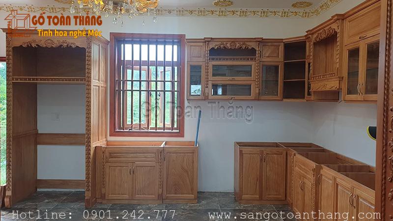 Tủ bếp gỗ Ash chữ L