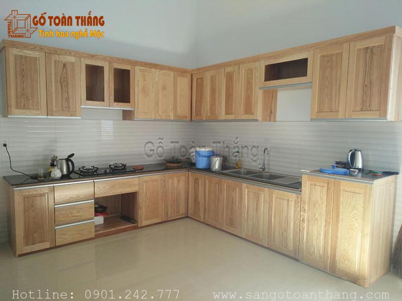 Tủ bếp gỗ Sồi theo phòng cách tối giản