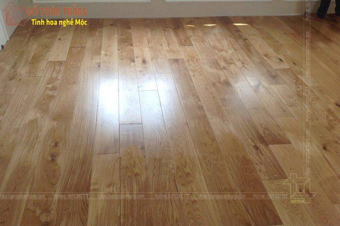 Sàn gỗ Sồi tại Nhà Bè - Công trình A Thuận 5 Sàn gỗ Sồi phù hợp vói những không gian hiện đại, gần gũi với thiên nhiên