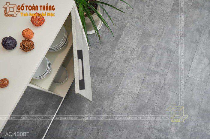Sản phẩm sàn gỗ An Cường giả đá sử dụng được cả trong môi trường bếp Sản phẩm sàn gỗ An Cường giả đá sử dụng được cả trong môi trường bếp