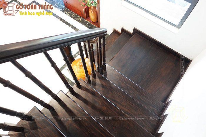 Cầu thang gỗ Chiu Liu 1 Cầu thang gỗ Chiu Liu