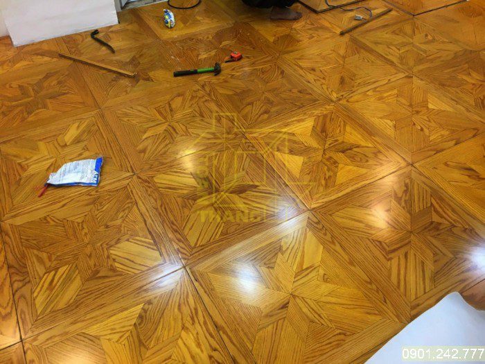 Sàn gỗ kỹ thuật Hoa văn thi công tại công trình