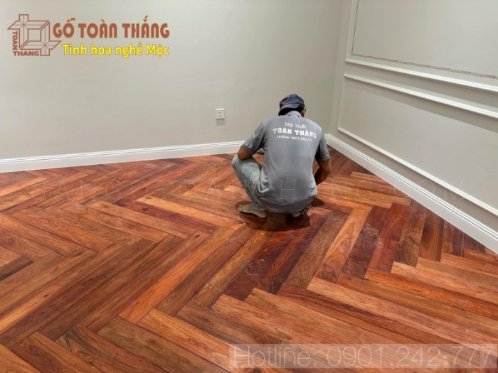 Phào chân tường là điểm nối quan trọng giữa sàn và tường nhà