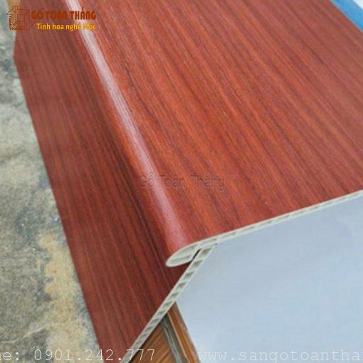 Cầu thang nhựa giả gỗ CTN-04