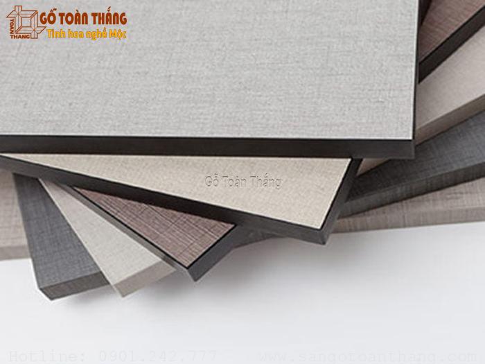 Tấm ốp than tre 17mm phù hợp với những nơi ẩm ướt