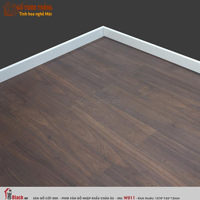 Sàn gỗ One Black cốt đen 12mm W011 1 Sàn gỗ One Black cốt đen 12mm W011