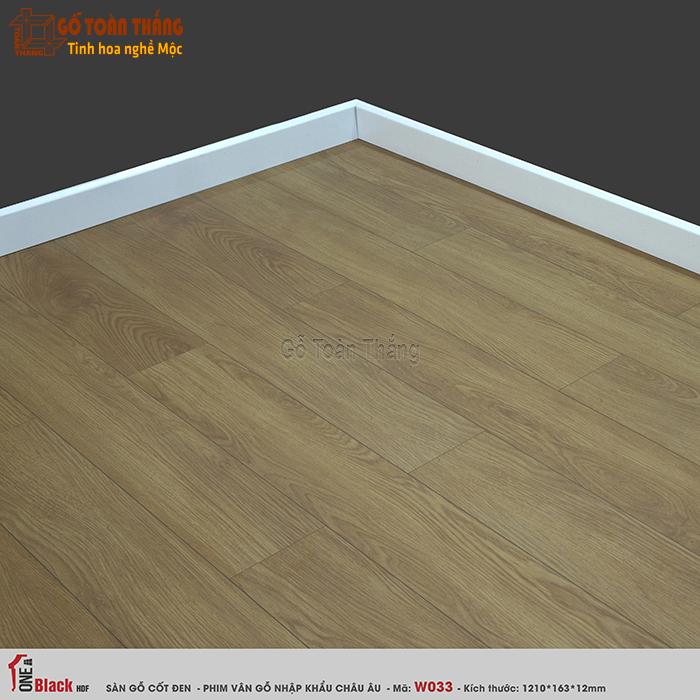Sàn gỗ One Black cốt đen 12mm W033 1 Sàn gỗ One Black cốt đen 12mm W033
