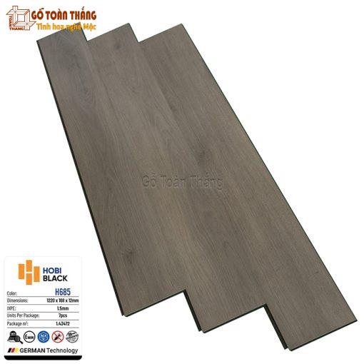 Sàn gỗ Hobi Black cốt đen 12mm HB-685