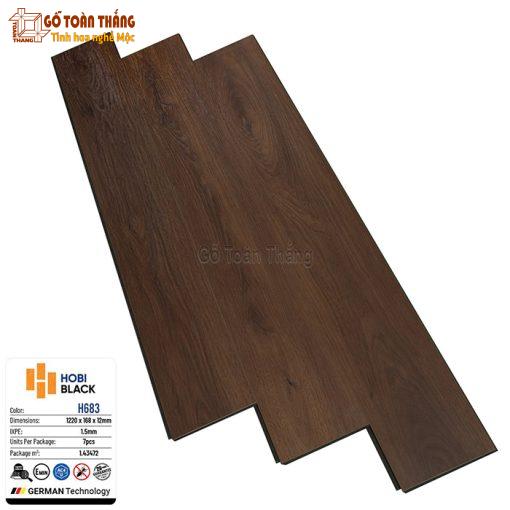 Sàn gỗ Hobi Black cốt đen 12mm HB-683