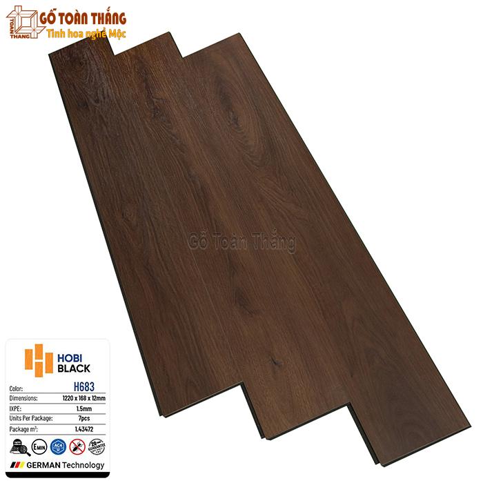 Sàn gỗ Hobi Black cốt đen 12mm HB-683 1 Sàn gỗ Hobi Black cốt đen 12mm HB-683