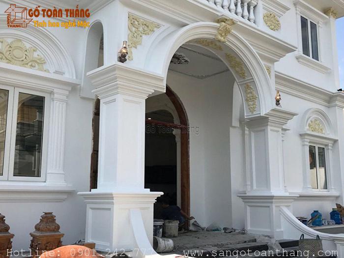 108+ Mẫu phào chỉ Cửa chính tạo điểm nhấn đẹp cho căn nhà 7 Mẫu phào chỉ cửa chính 01