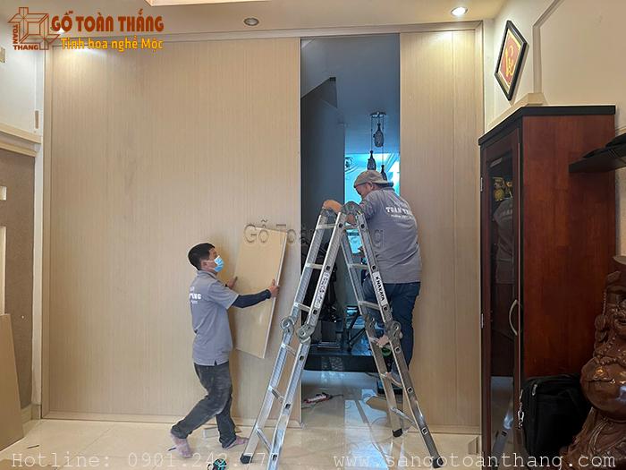 Sàn gỗ Toàn Thắng thi công Vách ngăn 2 mặt giá rẻ