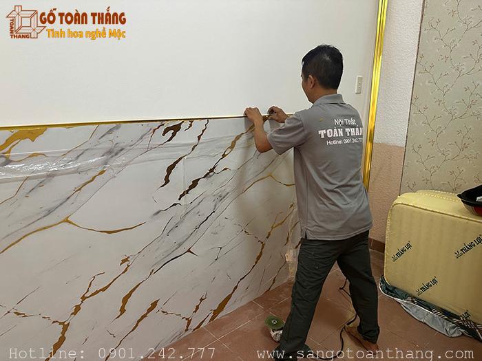Ốp tấm vân đá Galawood PVC 237 vào mặt tường Ốp tấm vân đá Galawood PVC 237 vào mặt tường