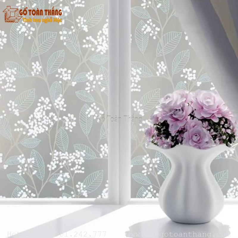 Decal dán kính cho phép nhìn ra 1 chiều