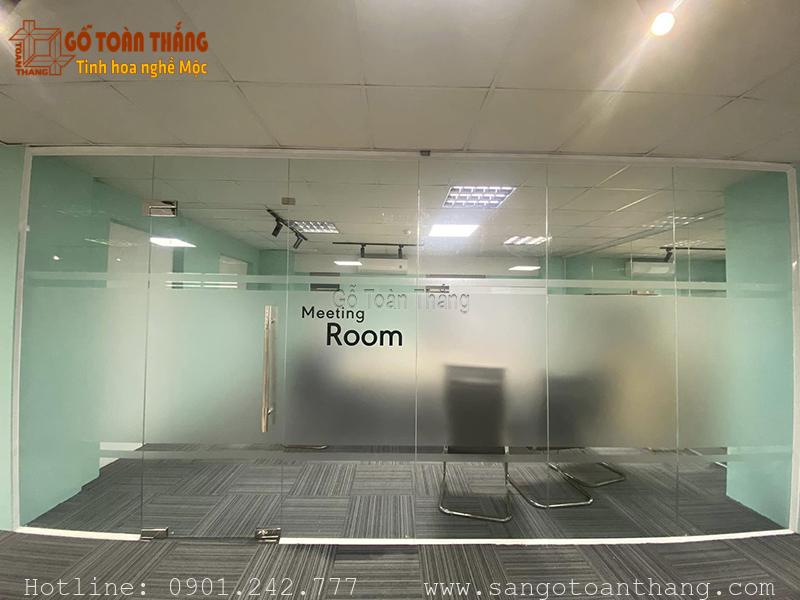 Mẫu Decal dán kính đẹp công trình 07