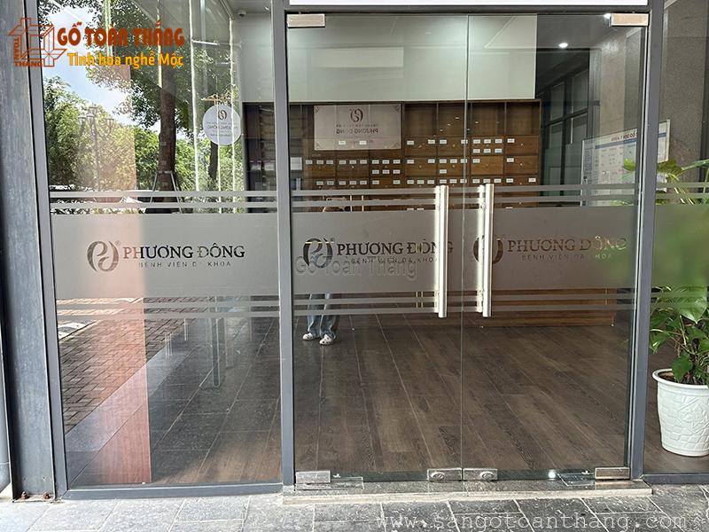 Decal dán kính cho cửa Công ty