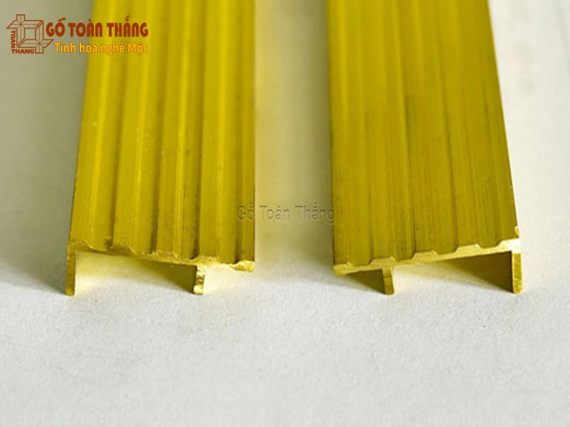 Nẹp đồng hình chữ F mặt gân