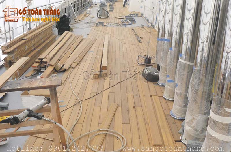 Sàn gỗ Du Thuyền phải là dòng sàn gỗ chịu ẩm, chịu nhiệt