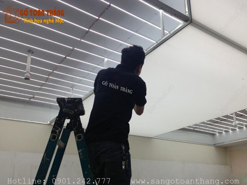 Lắp đặt khung xương viền khung quanh