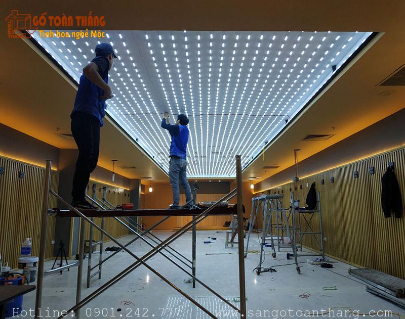 Lắp đặt hệ thống đèn LED cho trần xuyên sáng