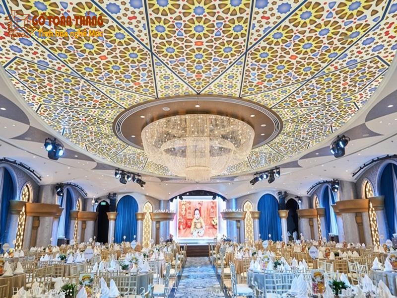 Trần xuyên sáng CNC 1 Trần xuyên sáng CNC