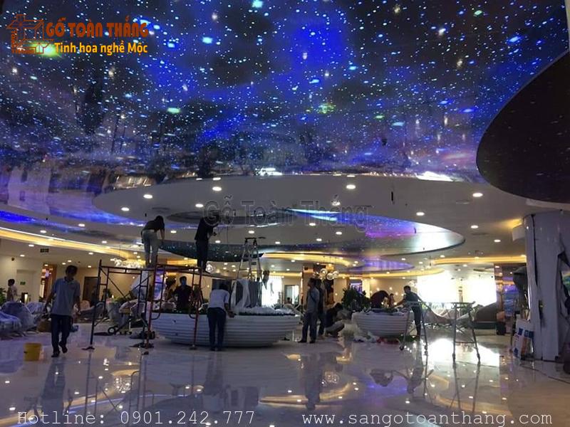 Cách thi công trần xuyên sáng chi tiết