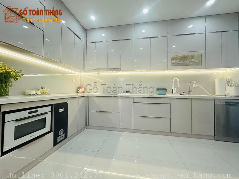 Tủ bếp gỗ công nghiệp cánh Acrylic 1 Tủ bếp gỗ công nghiệp cánh Acrylic