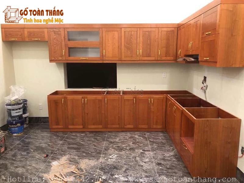 Nên chọn Tủ bếp gỗ Căm xe có nguyên liệu nhập từ Lào