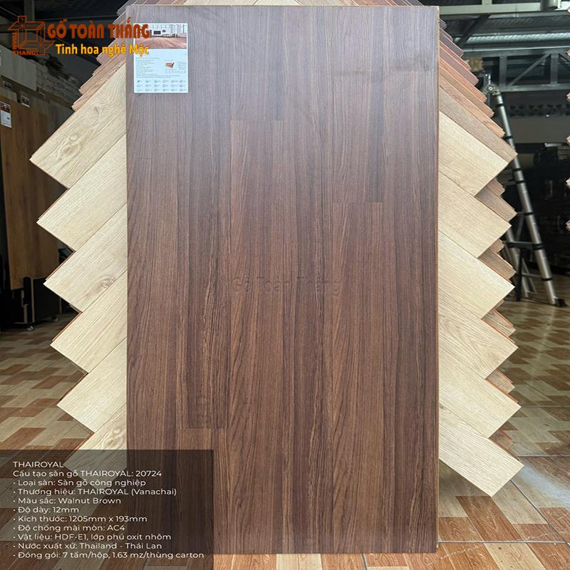 Sàn gỗ Thairoyal với đặc điểm nhận dạng là hèm ghép kín mạch