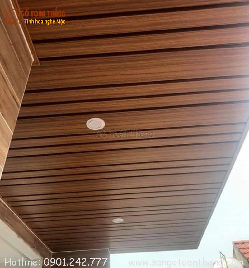 Mẫu trần nhôm giả vân gỗ đẹp 08