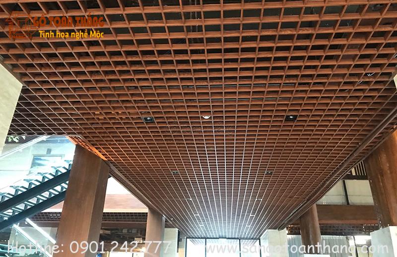 Mẫu trần nhôm giả vân gỗ đẹp 07