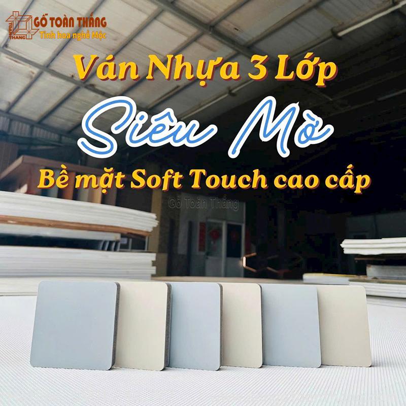 Giá Tấm ốp than tre 17mm phụ thuộc vào bề mặt phủ