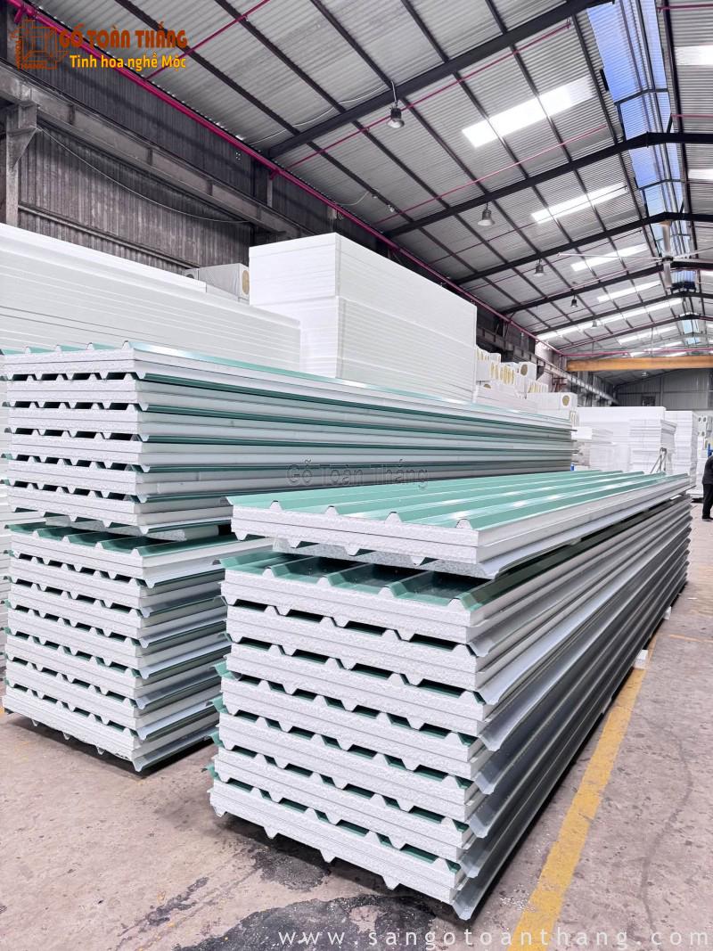 Mái panel cách nhiệt tối ưu chi phí lâu dài